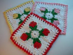 tulip-dishcloth-crochet-600x450