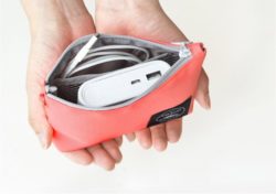 wind-blows-charger-pouch