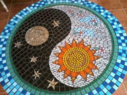 8b64a924454e728f1cb92fa14d302b0f--mosaic-table-tops-mosaic-tables