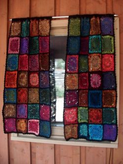 f041cb7bff0632a643ae047143c11310--make-curtains-crochet-curtains