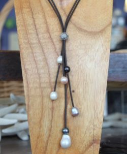 f81acc75227b9beaf76c0d1ab6cd4b6d--freshwater-pearl-necklaces-pearl-jewelry