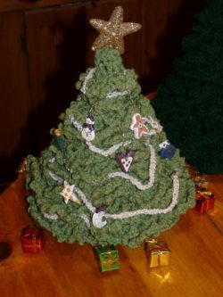 crochet-christmas-tree-56a1e5875f9b58b7d0c46555