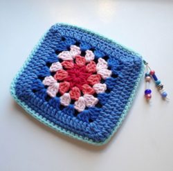 3394c03263f104362037a4a94a1a120b--crochet-coin-purse-crochet-pouch