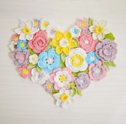 Flower-heart-wall-decor-by-Accessorise