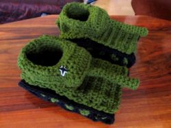 Tank-Crochet-Slippers-Green-550x413