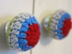 c118b70a8d55a76f1a31a3e93e4bd0a2--door-knobs-crochet-crafts
