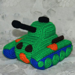 crochet military tank