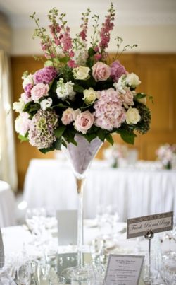 pale-pink-wedding-flowers-martini-glass-ffce