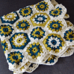 Hexagon-Crochet-Baby-Blanket