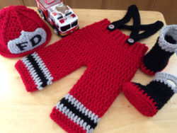 Newborn-Red-Baby-Photography-Prop-Crochet-Knitted-Fireman-Firefighter-Hat-Suspender-Pants-Boots-Costume.jpg_640x640
