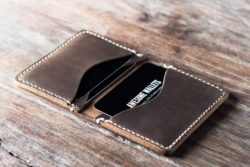 PERSONALIZED-Mens-Leather-Card-Wallet-010-03