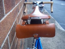 brooks-challenge-leather-tool-bag-for-cyclists