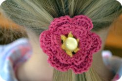 crochet-flower-hair-tie-6