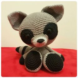0820d2782200f2edbe9282f819526f4e--raccoon-amigurumi-free-pattern-crochet-raccoon-amigurumi