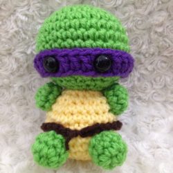mini_ninja_turtle_crochet_amigurumi_by_npierce122-d8d2vlv