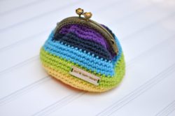 free-crochet-coin-purse-with-clip-pattern-1024x680