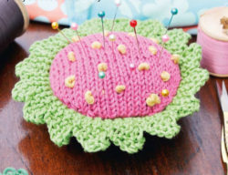 free-flower-pincushion-knitting-pattern