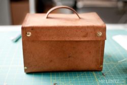 DIY-wood-and-leather-lunch-box