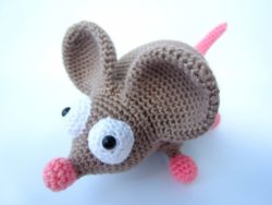 amigurumi-mouse-crochet-pattern-3456465540-600x450