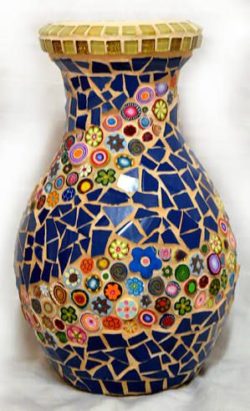 72eec83b49524695af1f1cbbaa4ece07--mosaic-planters-mosaic-vase