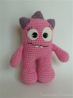 crochet hug monster
