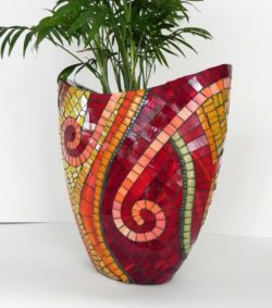 f6f706120003e8fb25baf487f2d8b8ac--mosaic-vase-glazed-ceramic