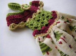 Crochet-Dress-Towel-Topper-Pattern-1-2-550x407