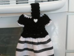 c686d386a23cb0e15bcf4c5b186a61b7--towel-hanger-crochet-towel