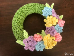 crochet-flower-wreath-1