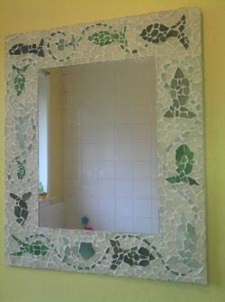 61bdb34690b5e42f2c2018a3bb70d056--mosaic-mirrors-bathroom-mirrors
