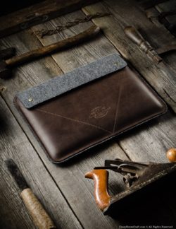 Leather-macbook-pro-case-sleeve-custom-brown-2