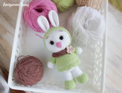 Sunny-Bunny-crochet-pattern-by-Amigurumi-Today