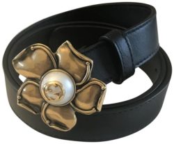 gucci-black-leather-with-metal-flower-belt-23114126-0-1