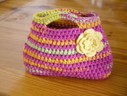 Crochet-handbag-pattern