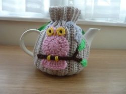 Owl-Tea-Cosy-Knitting-Crochet-Pink