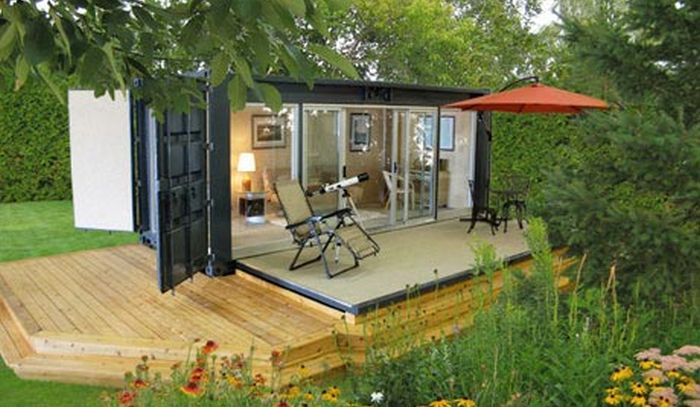 Shipping-Container-Outdoor-Entertainment