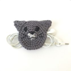 crochet earphone cord holder