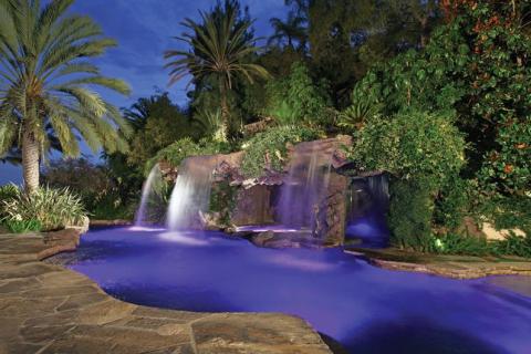 Waterfall-Grotto_Lagoon-Pool_Aquatech-Ultimate-Water-Creations_480x320