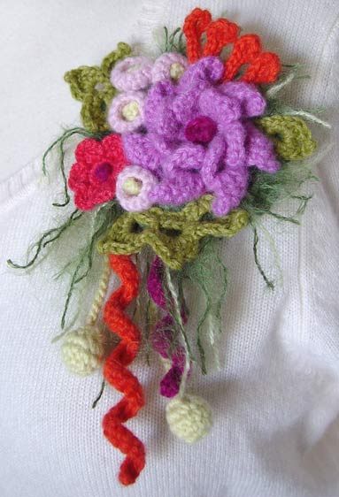 beautiful crochet brooch