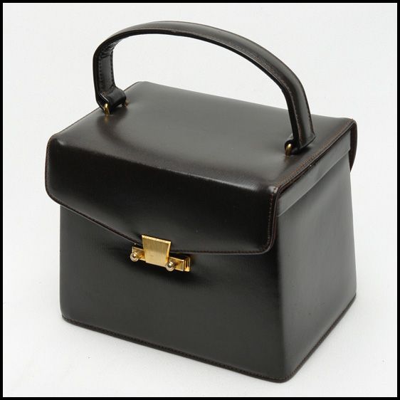 03e45d432846a3b6cc13c3d0bca193ce--vintage-handbags-vintage-purses