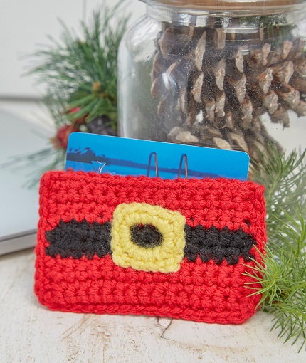 Santa-Gift-Card-Holder-Free-Crochet-Pattern-LM5685