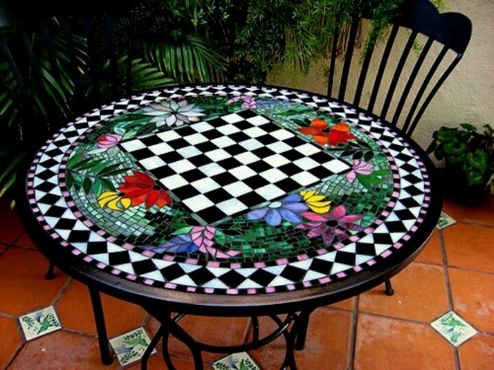 7-intellectual-outdoor-chess-table-8