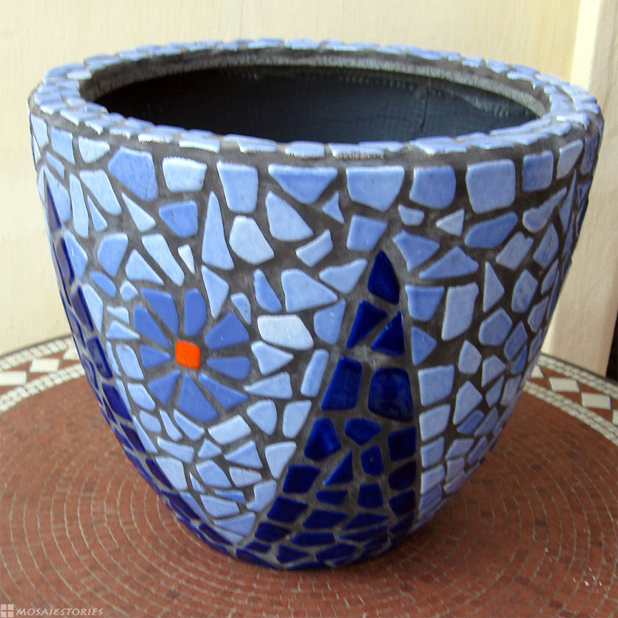 alea-mosaic-flower-pot