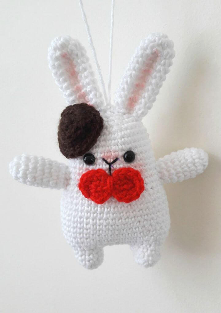 Crochet-Gentleman-Bunny-Amigurumi-Free-Pattern